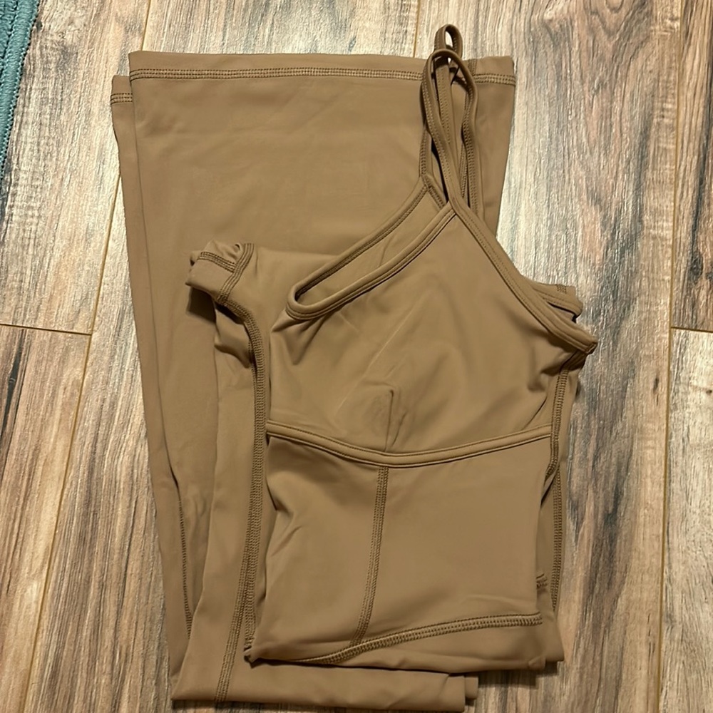 women’s body suit